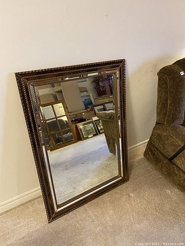 Lot #104 (1 of 4)