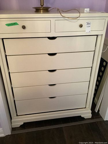 Lot #293 (1 of 9)