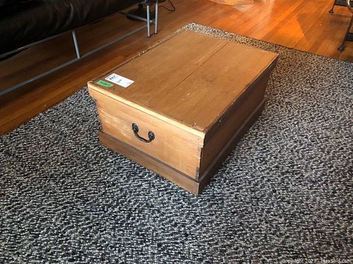 Lot #487 (1 of 10)