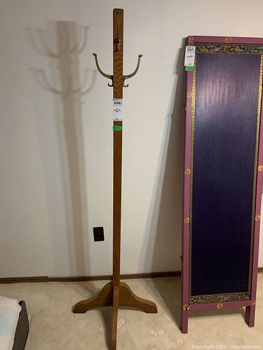 Lot #556 (1 of 5)