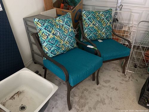 Lot #573 (1 of 11)