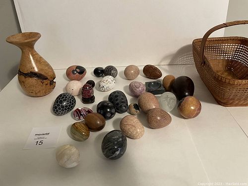 Lot #15 (1 of 8)
