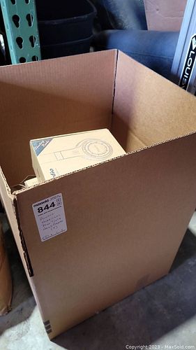 Lot #844 (1 of 4)