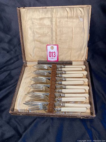 Lot #13 (1 of 9)