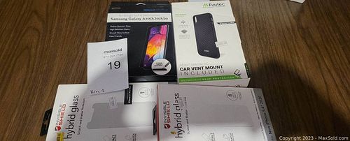 Lot #19 (1 of 3)