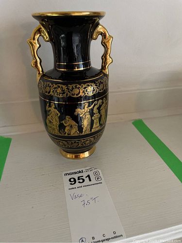 Lot #951 (1 of 7)