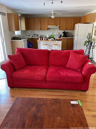Lot #390 (1 of 8)