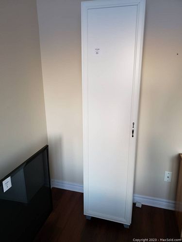 Lot #32 (1 of 3)