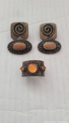 Lot #53 (1 of 5)
