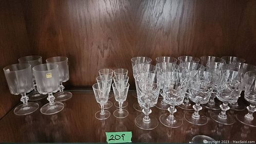 Lot #209 (1 of 4)