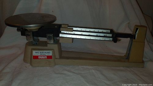 Lot #85 (1 of 8)