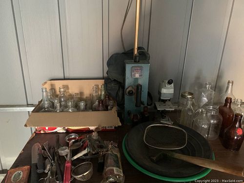 Lot #46 (1 of 9)