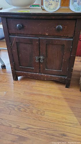 Lot #19 (1 of 10)