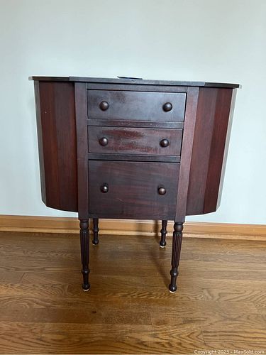 Lot #101 (1 of 4)