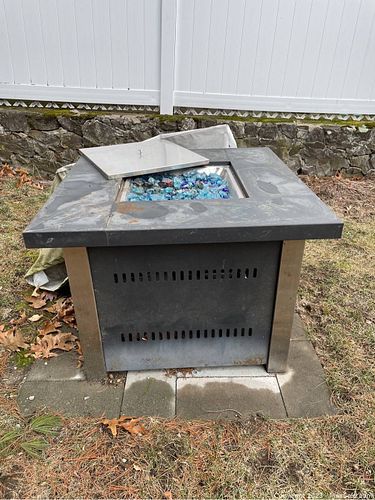 Lot #208 (1 of 8)