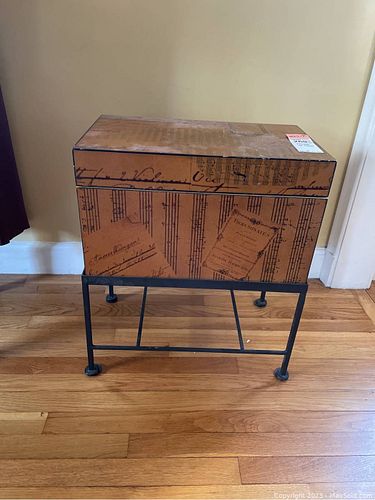 Lot #269 (1 of 9)