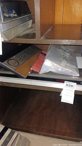 Lot #929 (1 of 4)