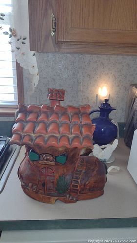 Lot #707 (1 of 8)