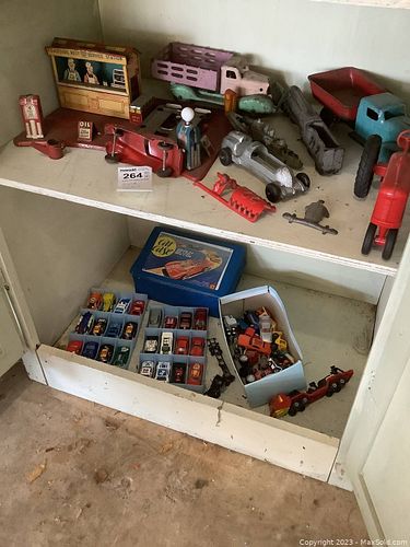 Lot #264 (1 of 22)