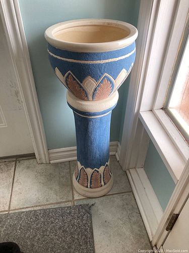 Lot #29 (1 of 8)