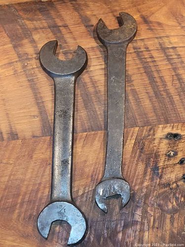Lot #20 (1 of 2)