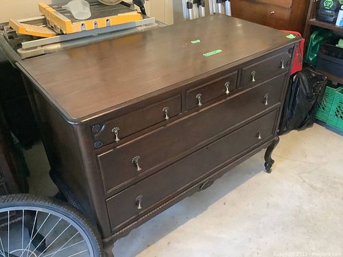 Lot #262 (1 of 12)