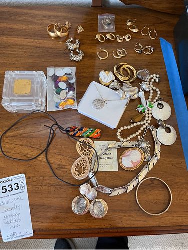 Lot #533 (1 of 9)