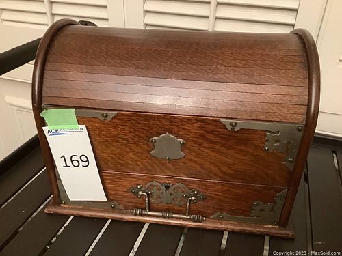Lot #169 (1 of 2)