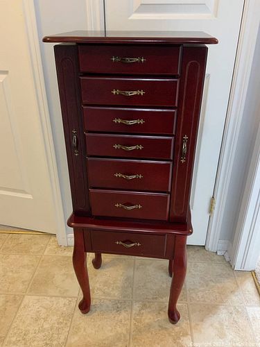 Lot #635 (1 of 16)