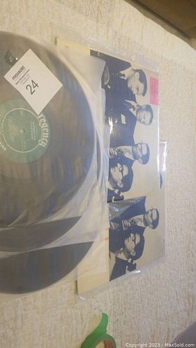 Lot #20 (1 of 9)