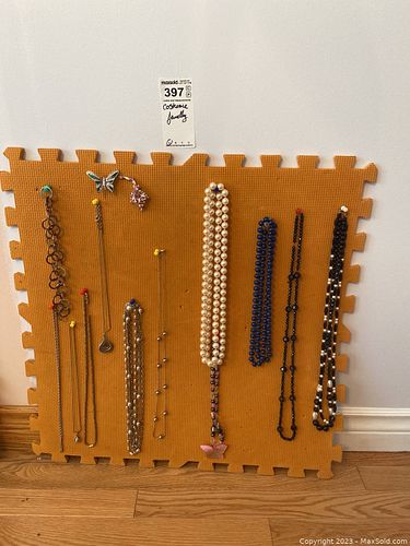 Lot #397 (1 of 9)