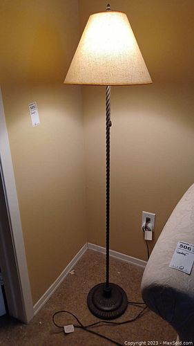 Lot #505 (1 of 5)