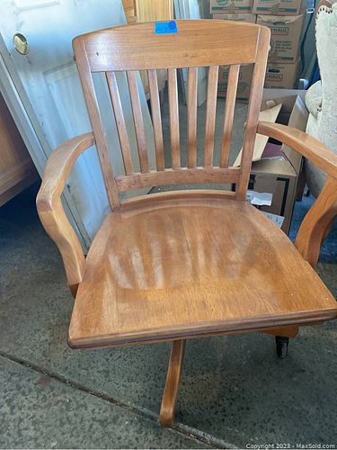 Lot #35 (1 of 1)