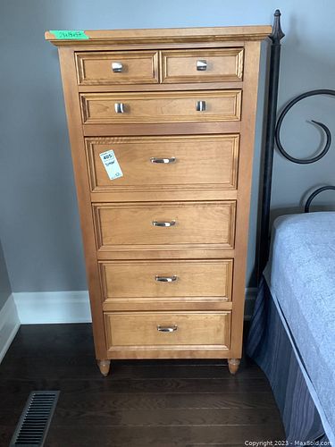 Lot #405 (1 of 6)