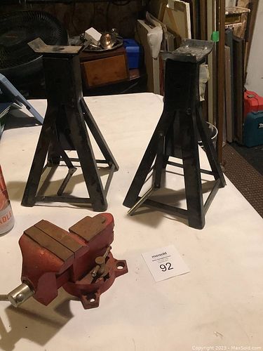 Lot #92 (1 of 6)
