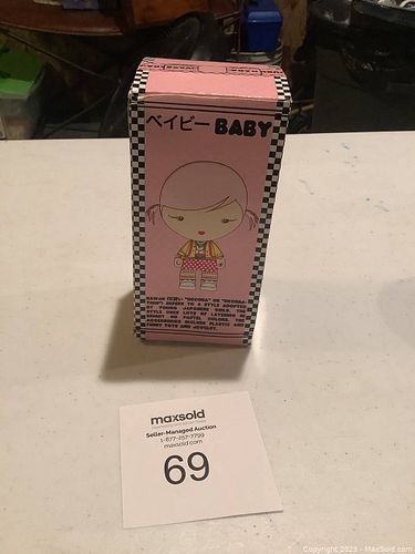 Lot #69 (1 of 10)