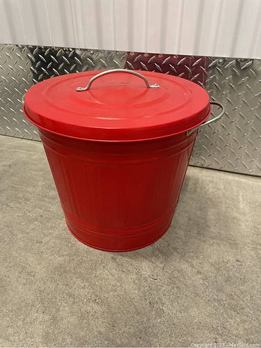 Lot #28 (1 of 3)