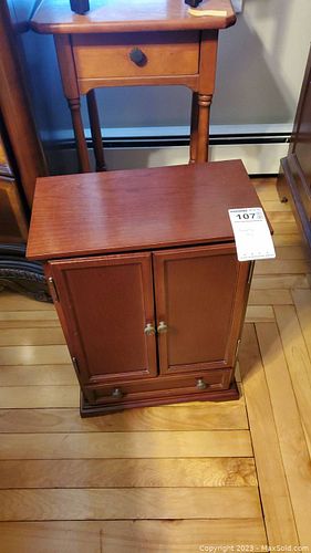 Lot #107 (1 of 6)