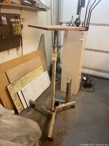 Lot #177 (1 of 5)