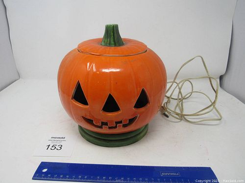 Lot #153 (1 of 9)