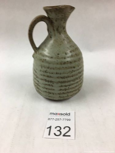 Lot #132 (1 of 7)