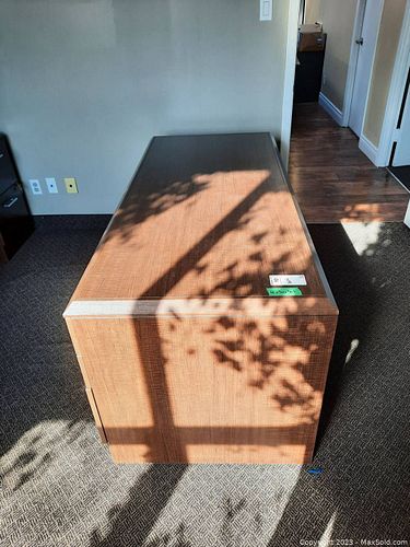 Lot #10 (1 of 8)