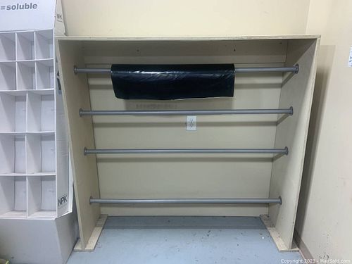 Lot #61 (1 of 10)