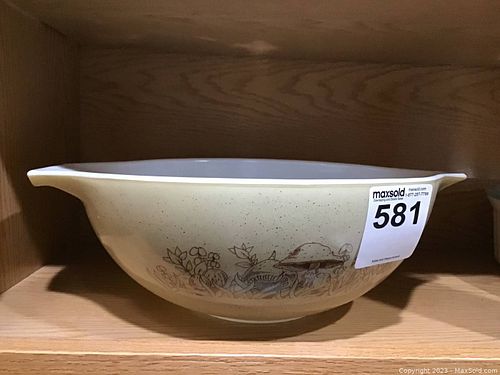Lot #581 (1 of 4)