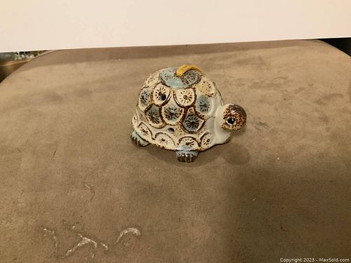Lot #149 (1 of 3)