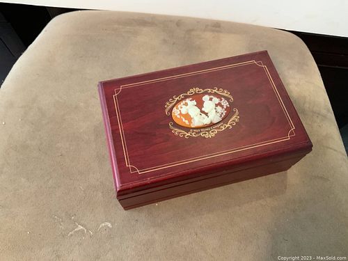 Lot #321 (1 of 3)