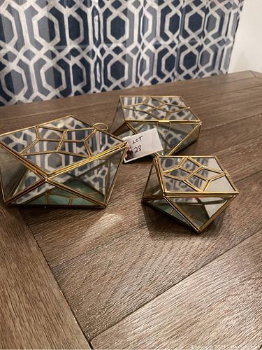 Lot #28 (1 of 5)