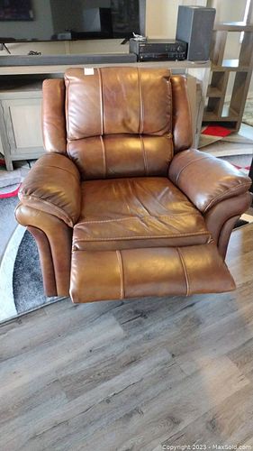Lot #186 (1 of 7)