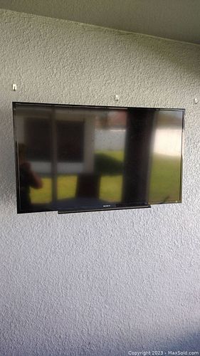 Lot #195 (1 of 9)