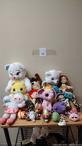 Lot #47 (1 of 4)